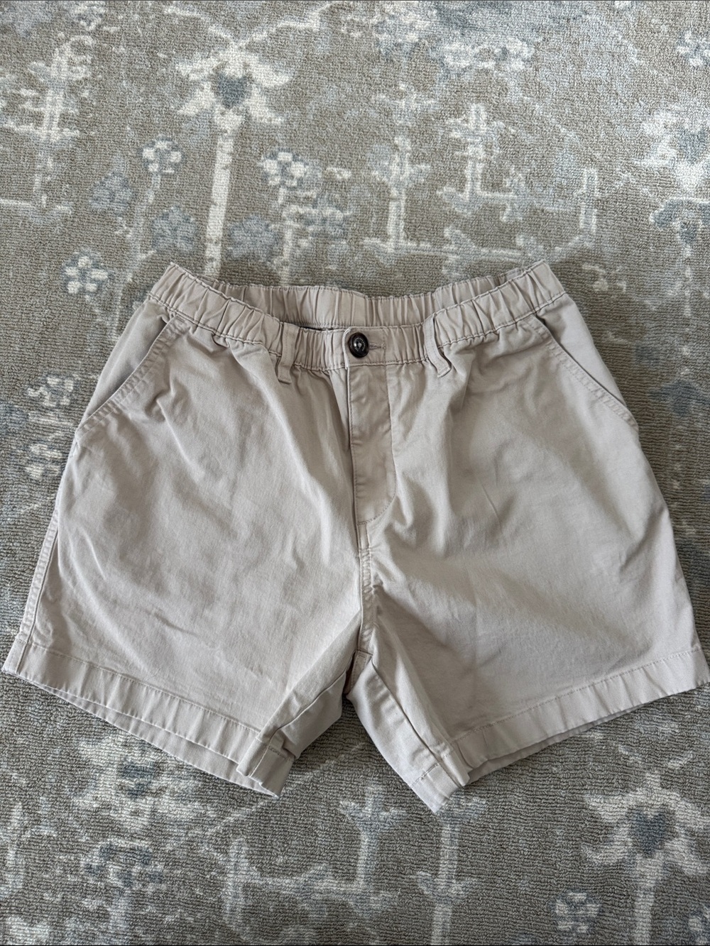 Chubbies Men's Casual Elastic-Waist Beige Shorts